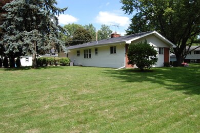 1009 Hemlock Ln, Naperville, IL 60540 - photo 3