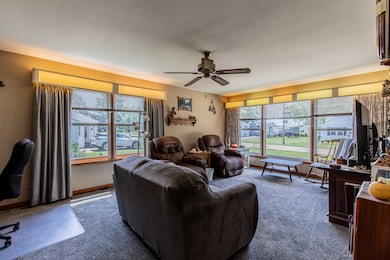 103 S Plum St, Princeton, IL 61356 - photo 4