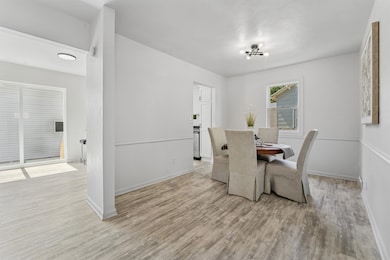 521 E 2nd St, Kimberly, WI 54136 - photo 7