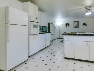 9008 Ridgeview Cir W, Tacoma, WA 98466 - photo 7