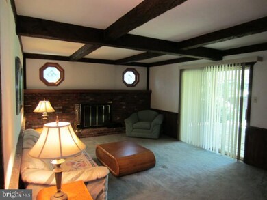 unlisted-address, Feasterville Trevose, PA 19053 - photo 7