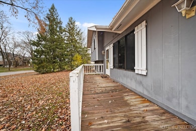 1009 Sutton Dr, Crystal Lake, IL 60014 - photo 4