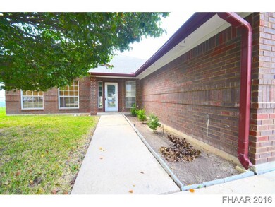 1504 High Chapparal Dr, Copperas Cove, TX 76522 - photo 2