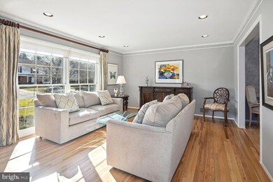 12833 Huntsman Way, Potomac, MD 20854 - photo 5