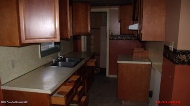 722 S 724 Main St, Old Forge, PA 18518 - photo 5