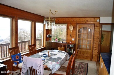 6 Dining area.jpg