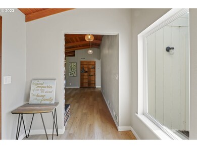 2232 24th St, Florence, OR 97439 - photo 7