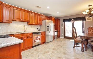 108 Pitney Ave, Staten Island, NY 10309 - photo 7