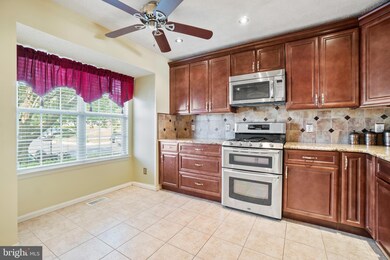 512 Tolbelt Ct, Stafford, VA 22554 - photo 5