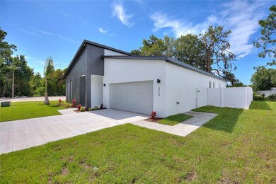 318 Royal Palm Way, Winter Haven, FL 33881 - photo 2