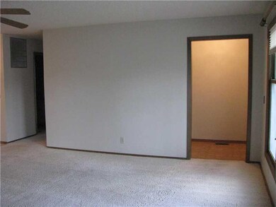 52 Kensington Dr, Bella Vista, AR 72715 - photo 5