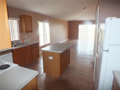 218 Grantham Dr, Davenport, FL 33897 - photo 4