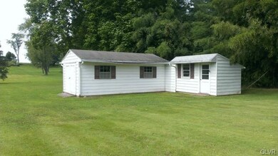 3484 Lanark Rd, Coopersburg, PA 18036 - photo 6