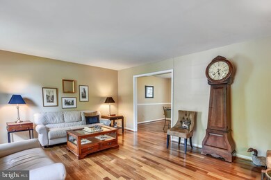 1425 Powells Tavern Place, Herndon, VA 20170 - photo 6