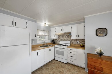 7 Highridge Trail, Concord, NH 03301 - photo 2