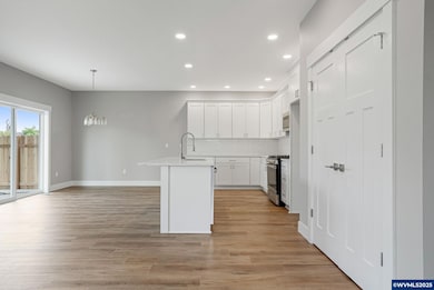 1503 N 2nd St, Silverton, OR 97381 - photo 7