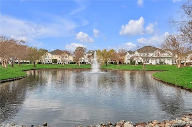 1116 Grace Hill Dr unit 225, Virginia Beach, VA 23455 - photo 2