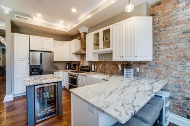 1822 Logan St, Cincinnati, OH 45202 - photo 6