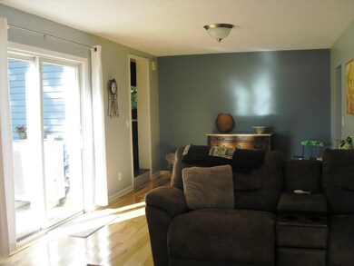 66971 Winding River 032