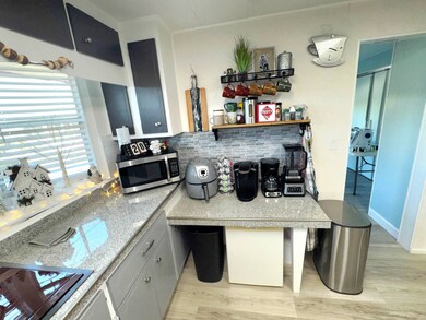 7100 Ulmerton Rd unit 879, Largo, FL 33771 - photo 3