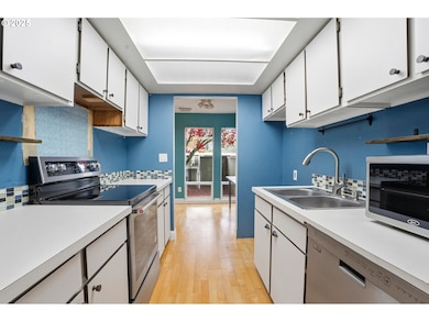 1718 NW Midlake Ln unit B227, Beaverton, OR 97006 - photo 7