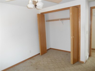 308 Gandy 1st St, Stapleton, NE 69163 - photo 4