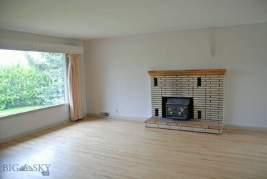 Living room with fireplace insert