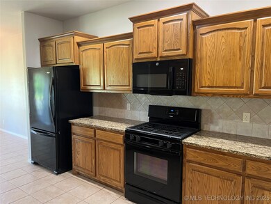 925 S 75th St, Broken Arrow, OK 74014 - photo 6