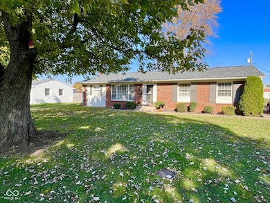 600 Wendemere Dr, Seymour, IN 47274 - photo 2