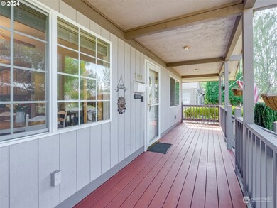 3143 Hemlock St, Longview, WA 98632 - photo 6