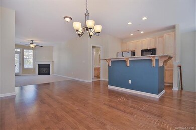Stylish ceiling fixtures and recessed lighting!