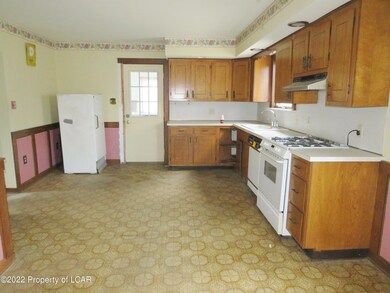 12 W Center St, Shavertown, PA 18708 - photo 5