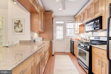 2605 O St NW unit 4, Washington, DC 20007 - photo 4
