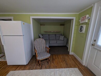 38 Franklin St unit A, Claremont, NH 03743 - photo 3