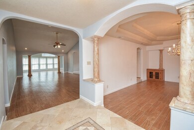 7210 Jadewood Dr, Houston, TX 77088 - photo 4