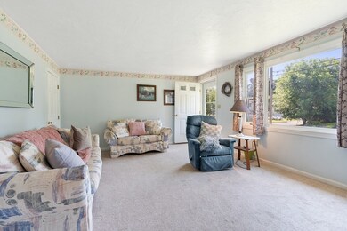 12 Lisa Rd, Randolph, MA 02368 - photo 3