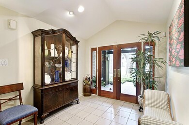 11538 S Lou al Dr, Houston, TX 77024 - photo 2