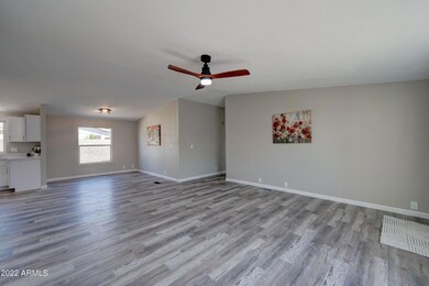 9640 E Escondido Ave-7