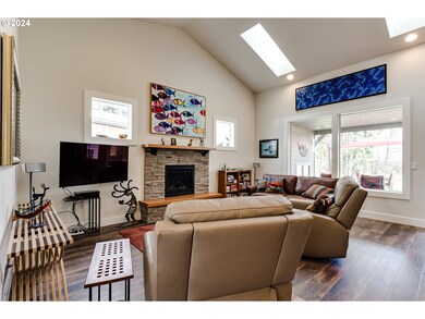 1876 John Day Dr, Eugene, OR 97408 - photo 4