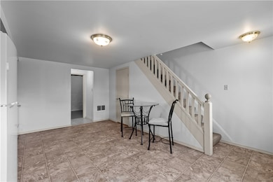 435 Walde St, Pittsburgh, PA 15210 - photo 3