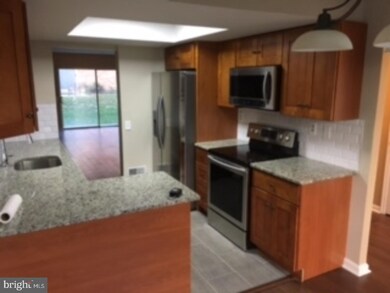 1364 Putnam Blvd unit 13, Wallingford, PA 19086 - photo 3