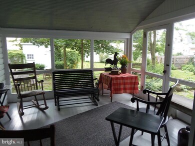 30 E Main St, Leola, PA 17540 - photo 6