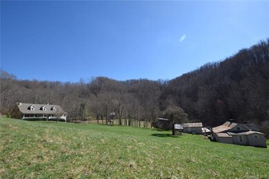 great green area for gardening, livestock, enjoyme