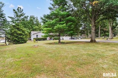 5810 Maxheimer Rd unit 1, Rochester, IL 62563 - photo 5