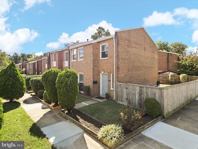 246 Stevenson Square, Alexandria, VA 22304 - photo 2