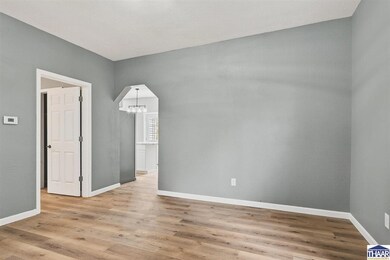 1326 S 10th St, Terre Haute, IN 47802 - photo 5