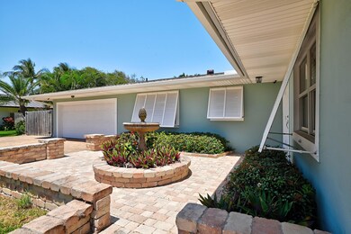 Front lanai