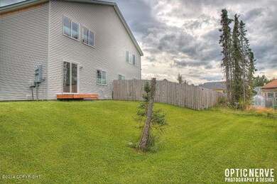 Backyard could be fenced