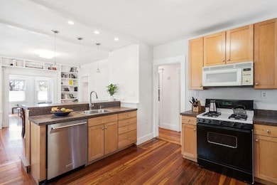 3 Yerxa Rd unit 2, Cambridge, MA 02140 - photo 5