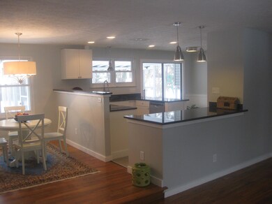 Colony Way kitch-din room